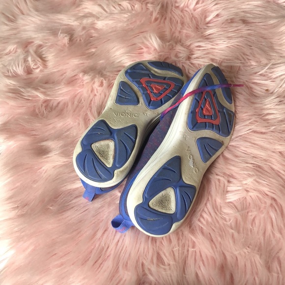 Vionic Agile Fyn Sneaker Running Shoes - Picture 4 of 4